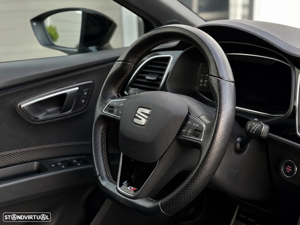 SEAT Leon 2.0 TSI S&S DSG Cupra 300 — fotografia 10