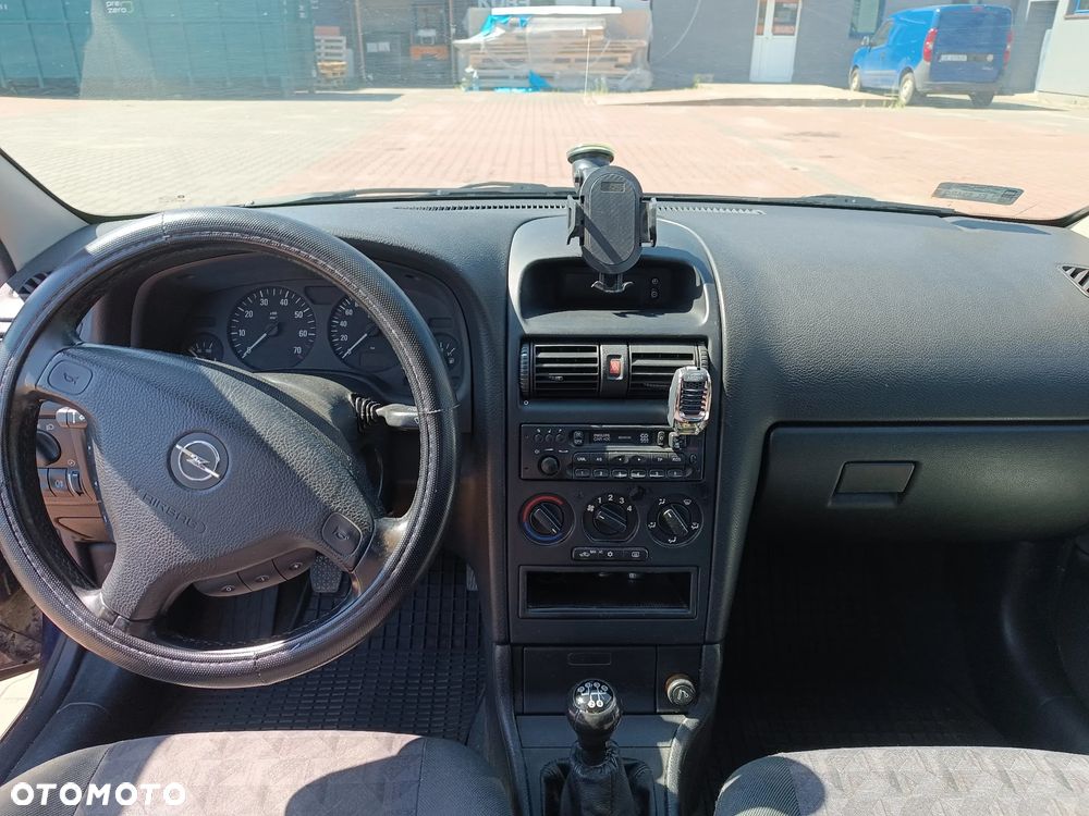 Opel Astra 1.4 Club - 15