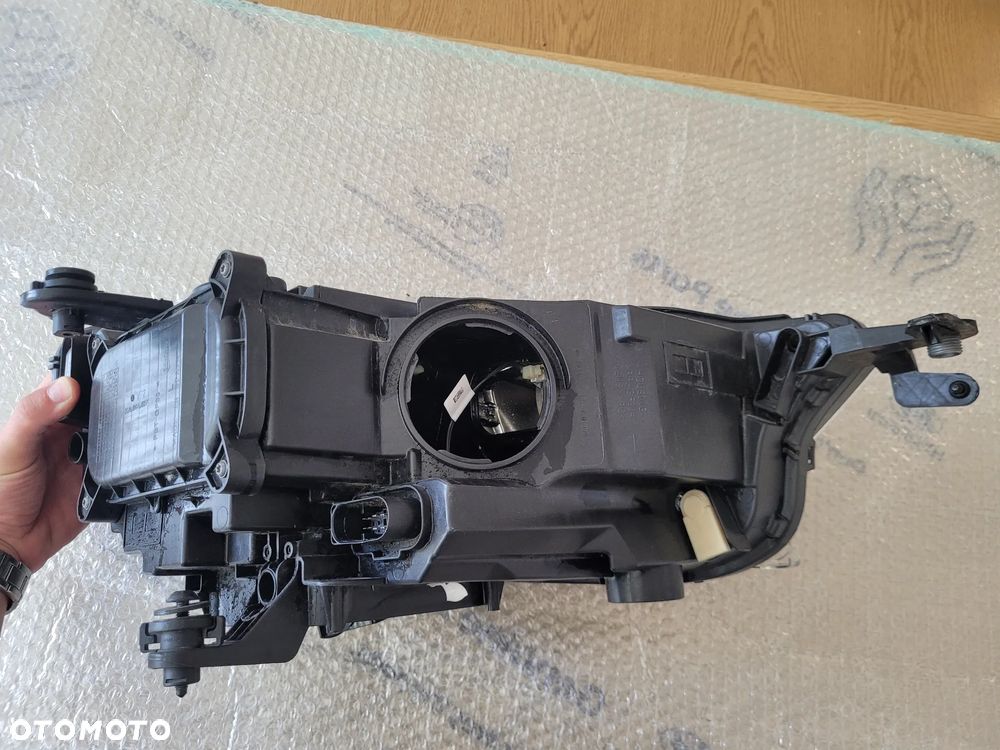 Lampa lewy przód Full LED VW T-ROC 2GA941035R Ładna - 7