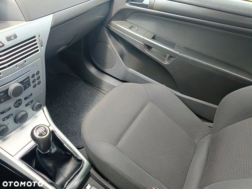 Opel Astra - 18