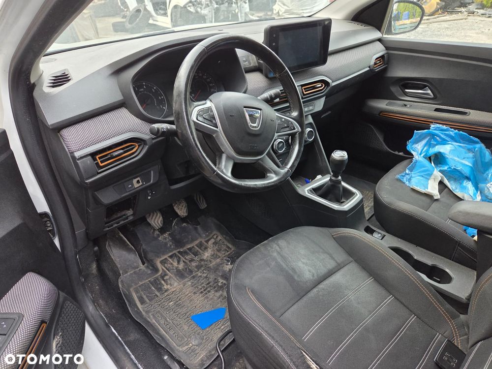 Dacia Sandero 1.0 TCe Laureate S&S - 3