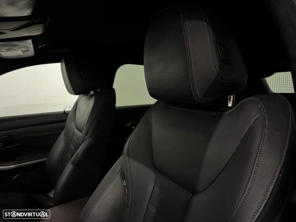 BMW 330 e Touring Pack M Auto - 11
