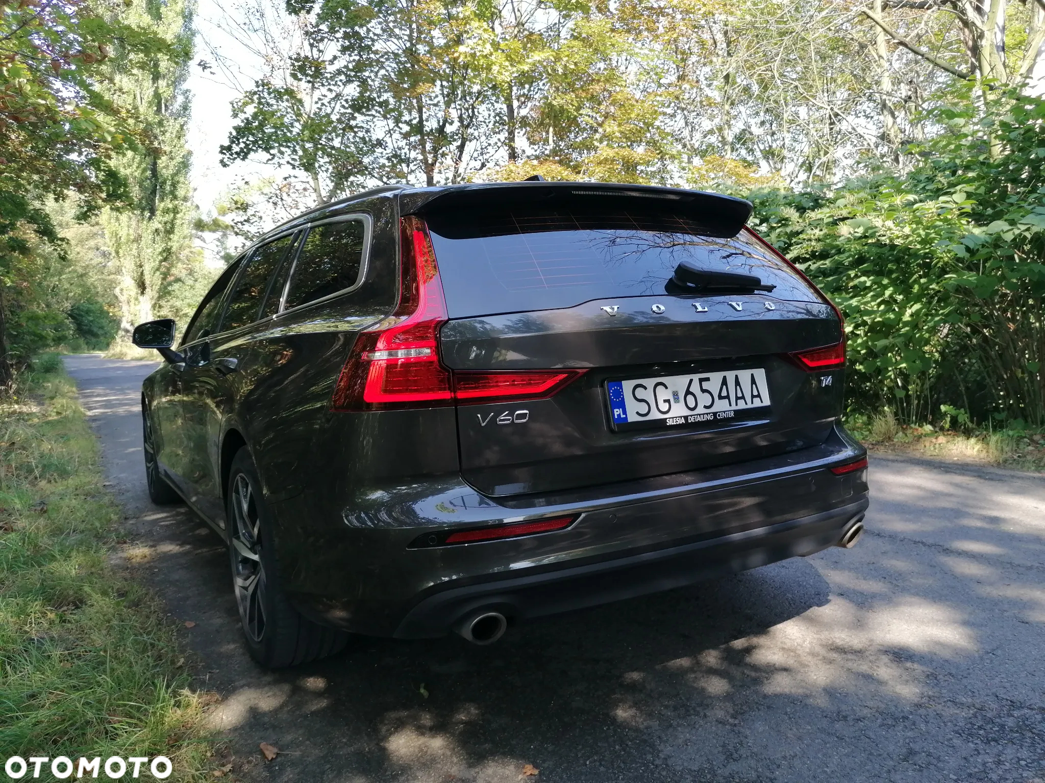 Volvo V60 T4 Momentum - 8