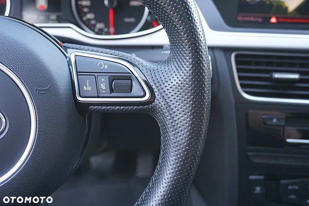 Audi A4 Avant 2.0 TDI DPF clean diesel S line Sportpaket - 27