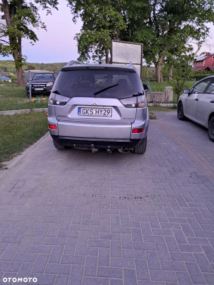 Mitsubishi Outlander 2.2 DID Instyle NAVI - 6