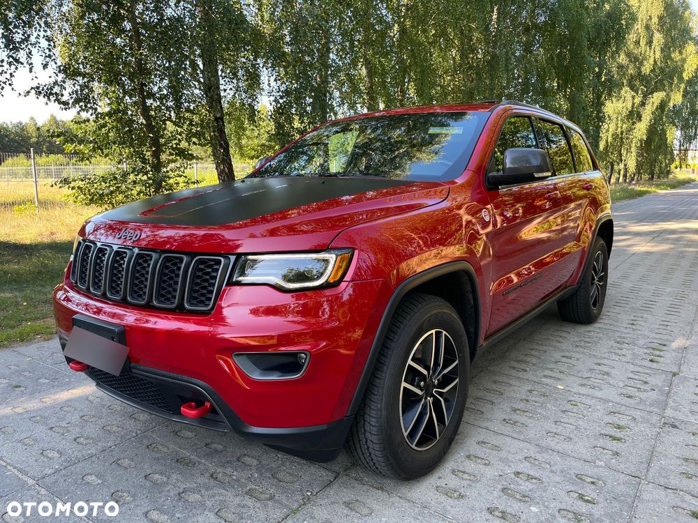 Jeep Grand Cherokee - 12
