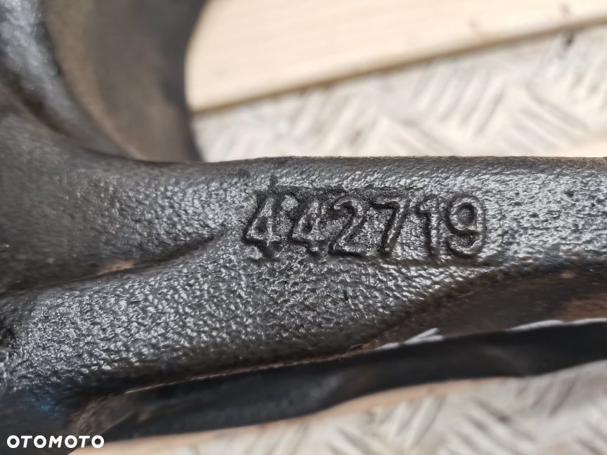 Wahacz McCormick XTX ..... {Carraro górny lewy} - 7