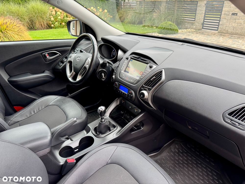 Hyundai ix35 blue 1.6 2WD Finale Gold - 33