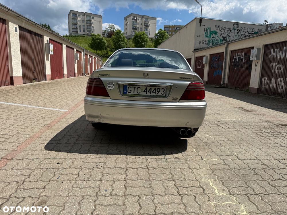 Honda Accord 2.0 ES - 4