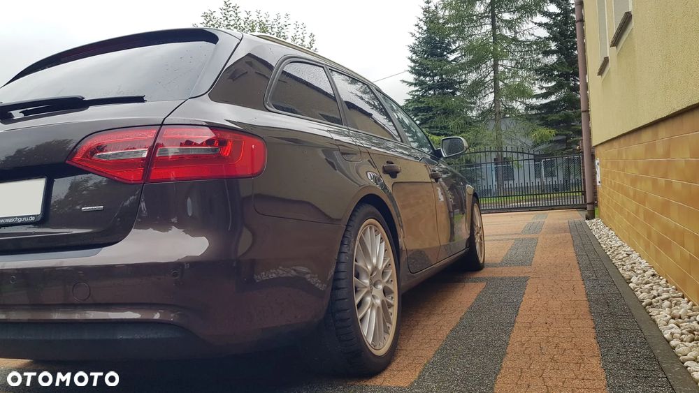 Audi A4 Avant 2.0 TDI Quattro Line S tronic - 12