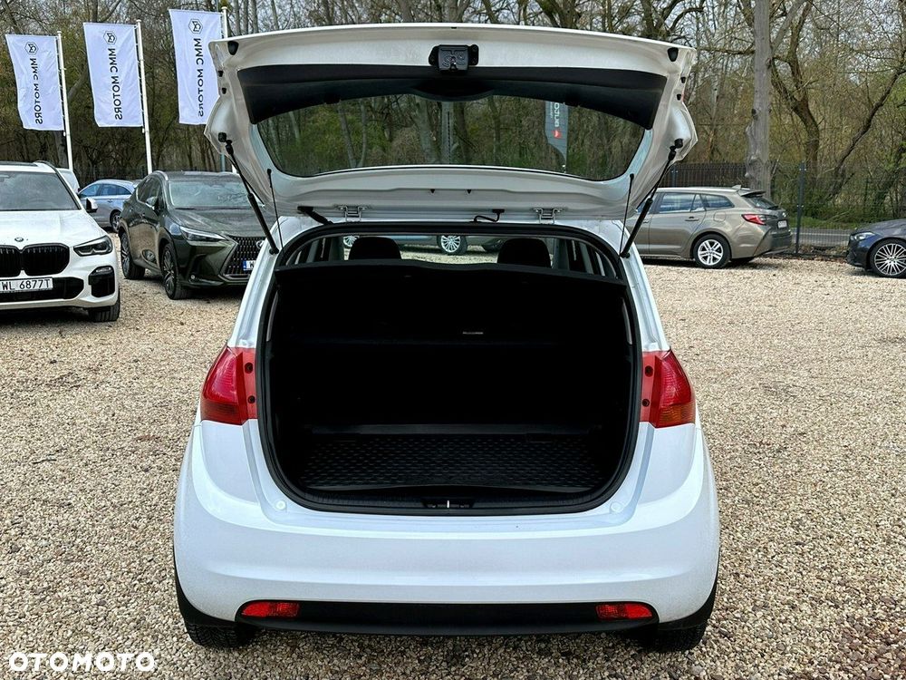 Kia Venga 1.4 CRDi M - 10