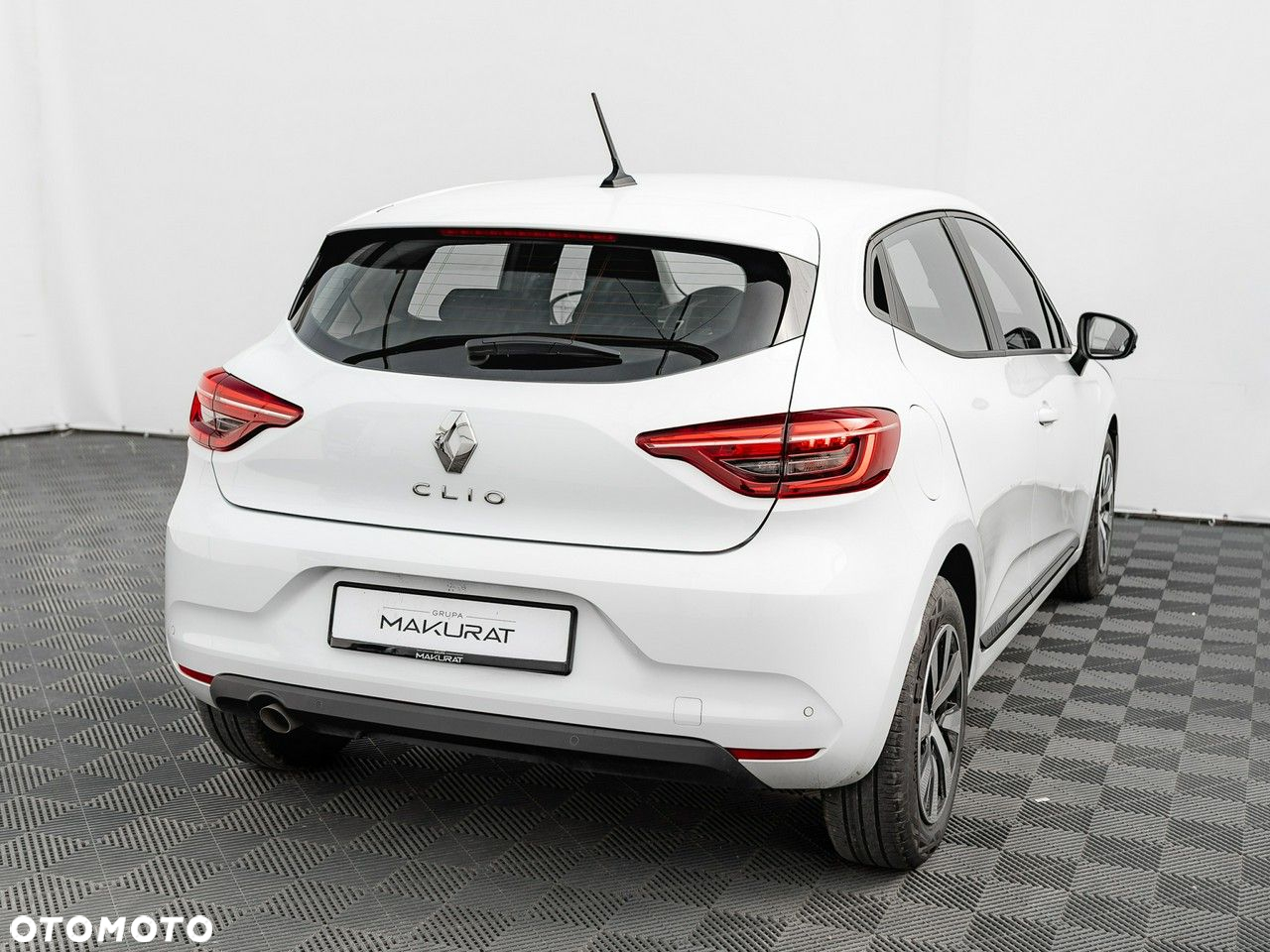 Renault Clio 1.0 TCe Equilibre - 6