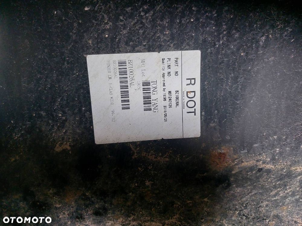 BŁOTNIK LEWY PRZÓD MERCEDES W210 - 4