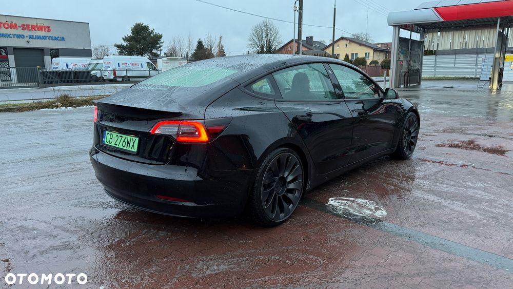 Tesla Model 3 Long Range AWD - 3