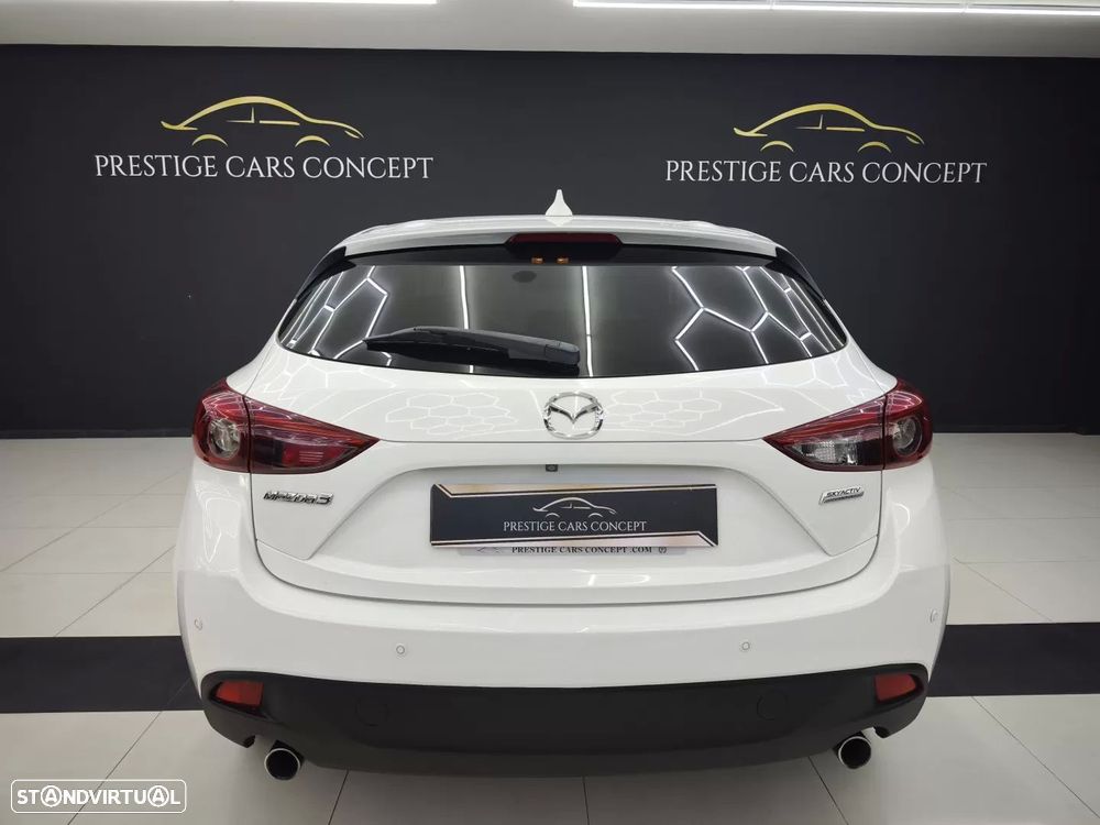 Mazda 3 Hatchback 1.5 Sky-D Excellence Navi - 4
