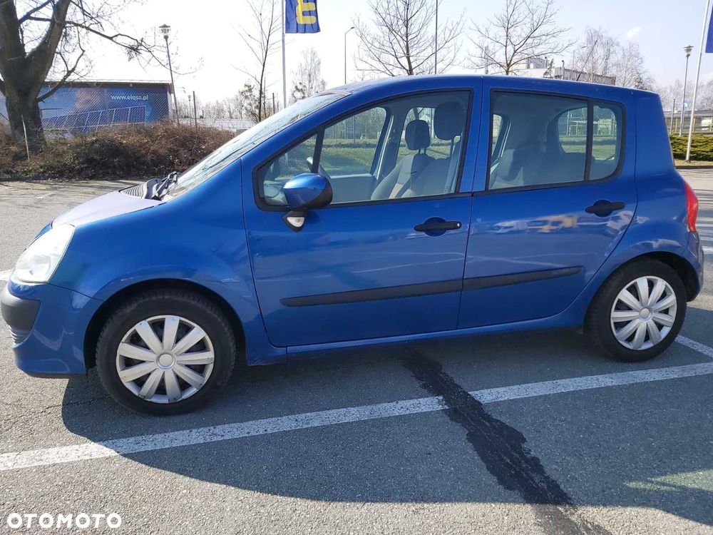 Renault Modus - 1