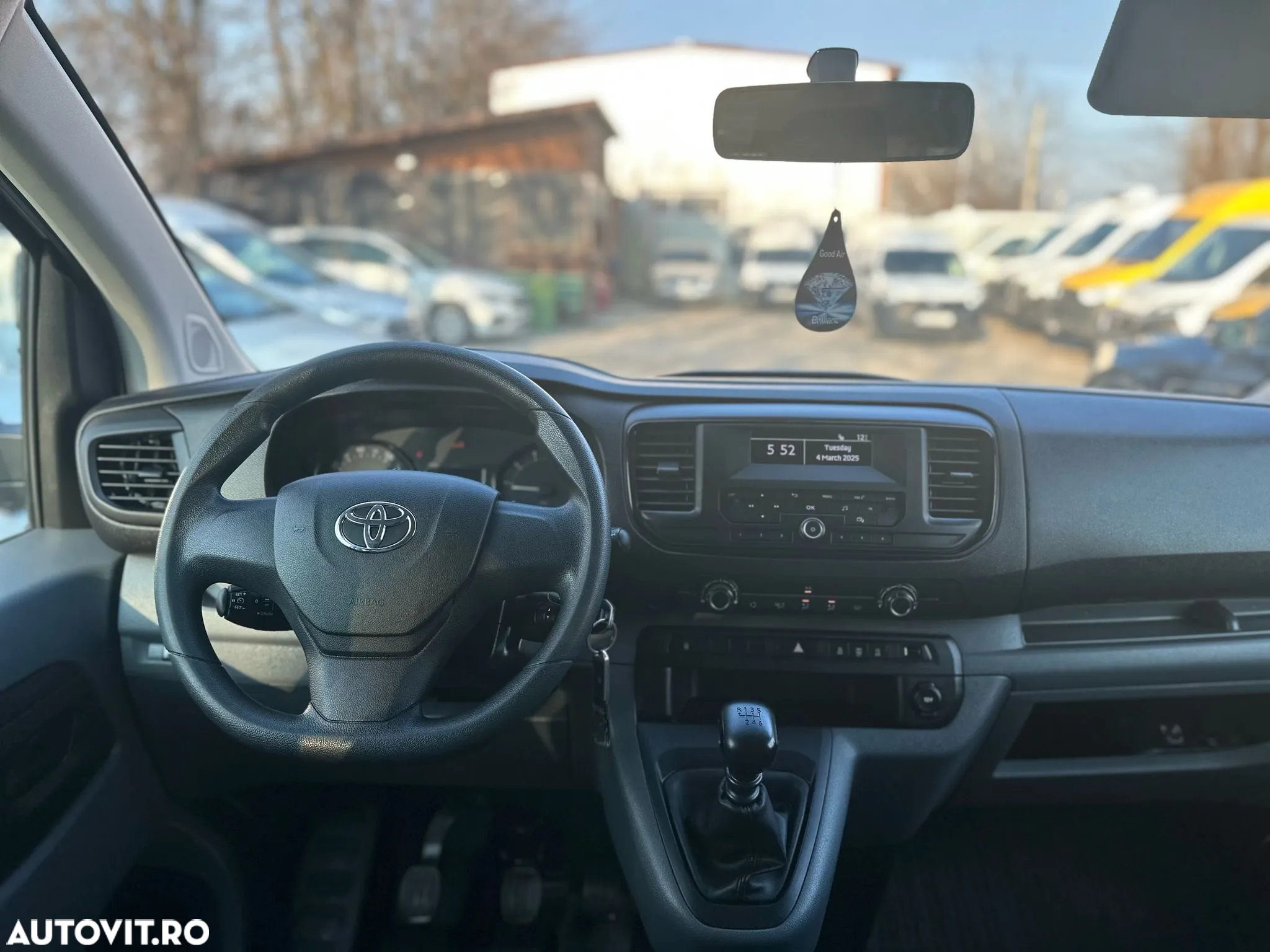 Toyota Proace Verso 1.5 D-4D 120CP 8+1 L2H1 Base - 21