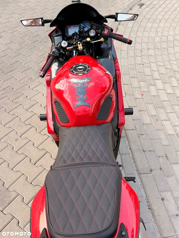 Honda CBR - 11