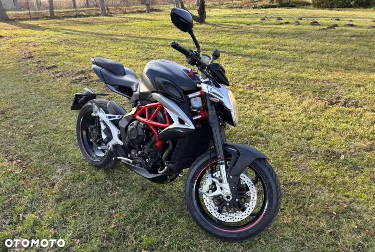 MV AGUSTA Brutale - 6