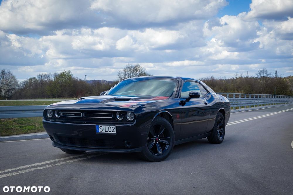 Dodge Challenger Automatik SXT Plus - 1