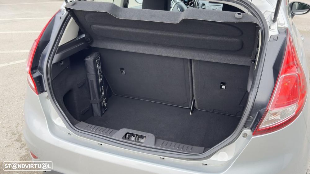 Ford Fiesta 1.5 TDCi Trend — fotografia 10