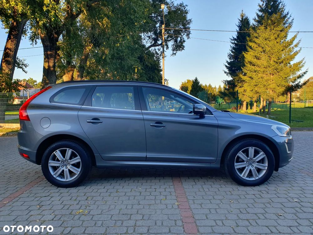 Volvo XC 60 D3 Geartronic Momentum - 11
