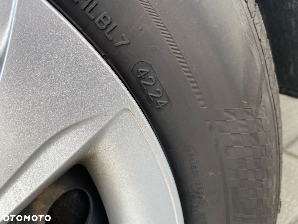 Kia Ceed ver-1-6-crdi-scr-l-business-line - 19