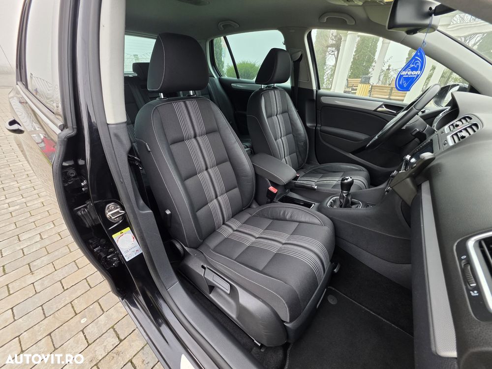 Volkswagen Golf 1.2 TSI MATCH - 9