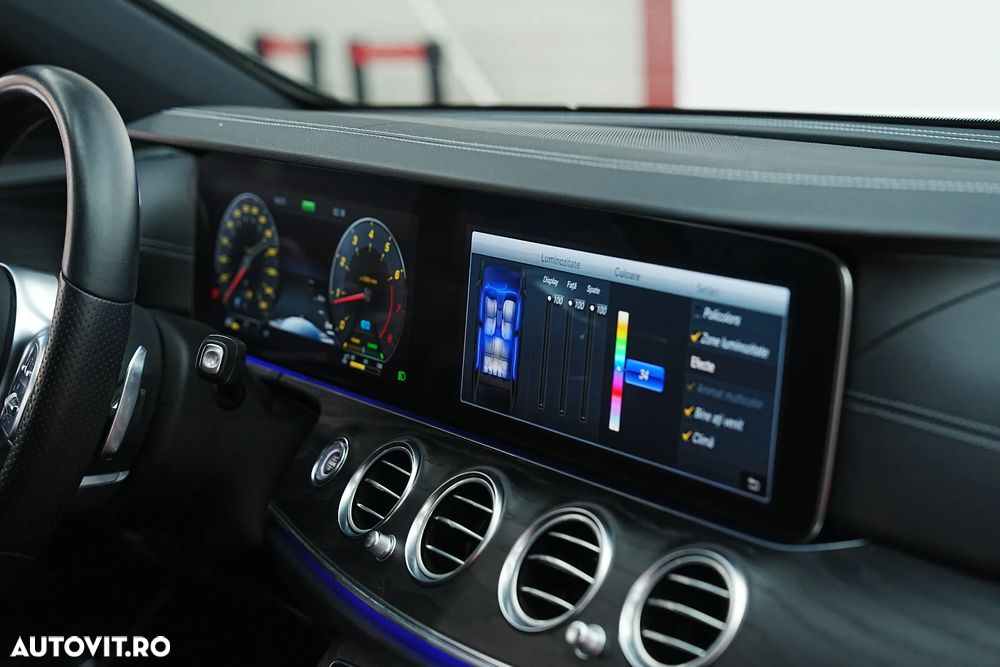 Mercedes-Benz E 300 9G-TRONIC AMG Line - 20