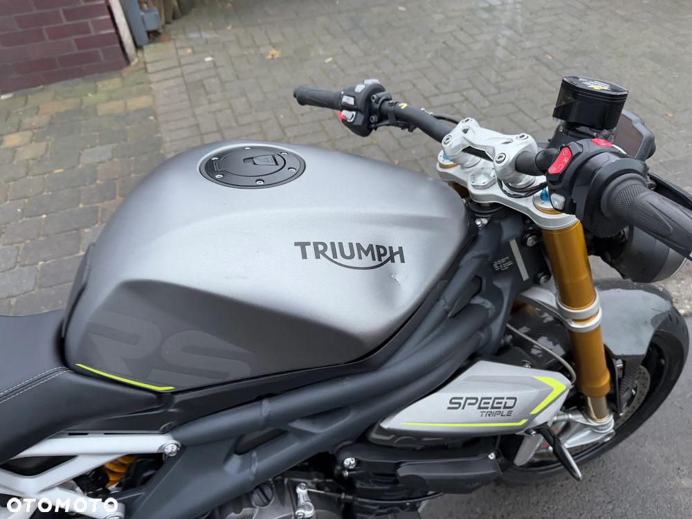 Triumph Speed Triple - 30