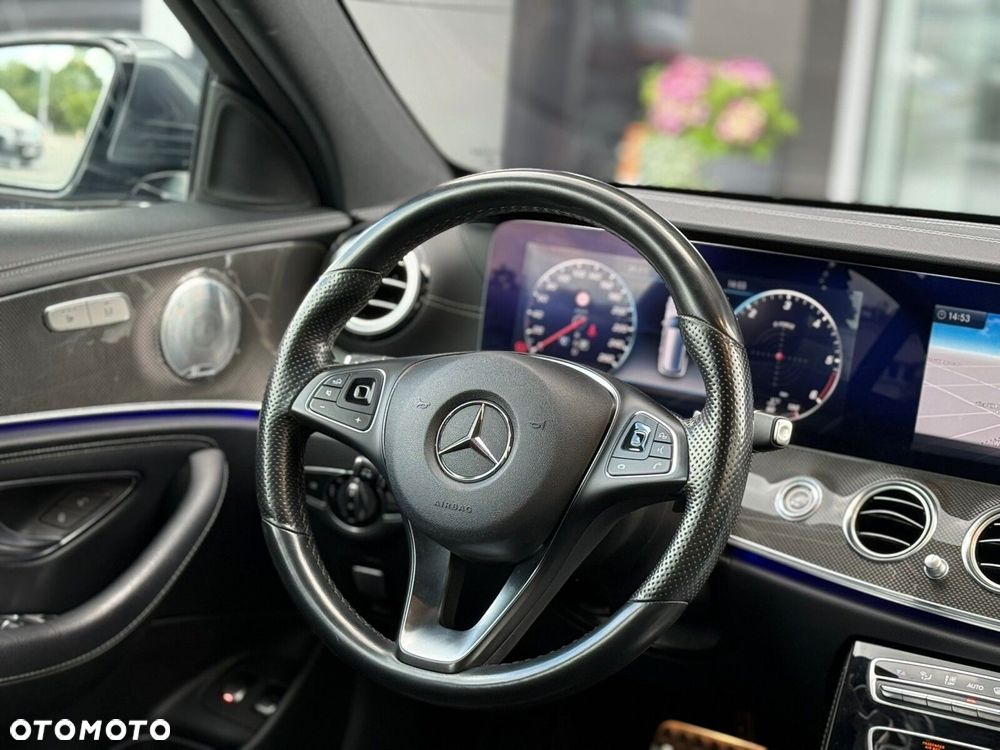 Mercedes-Benz Klasa E 220 d 4-Matic All-Terrain - 5