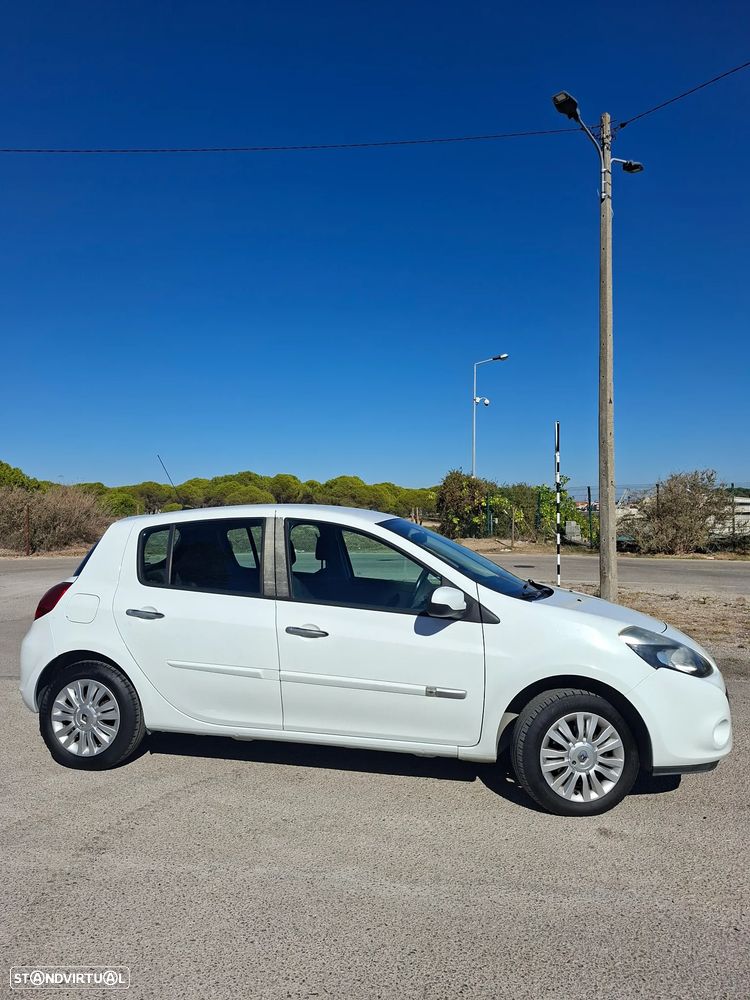 Renault Clio 1.2 16V Dynamique S - 14
