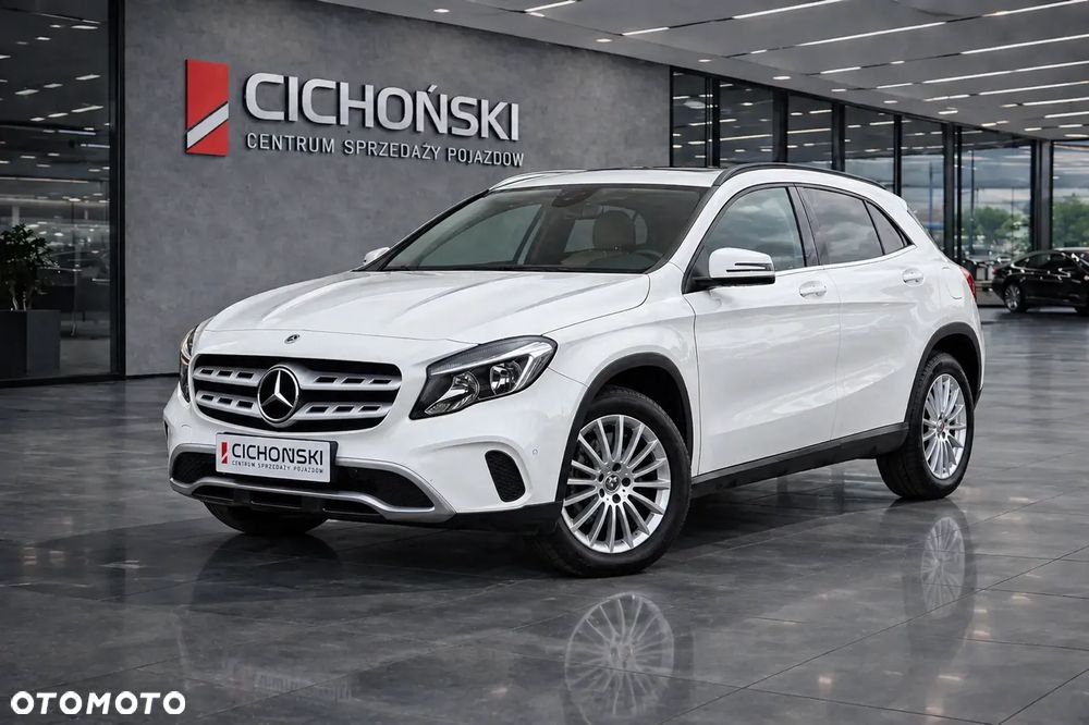 Mercedes-Benz GLA 180 7G-DCT Style - 1