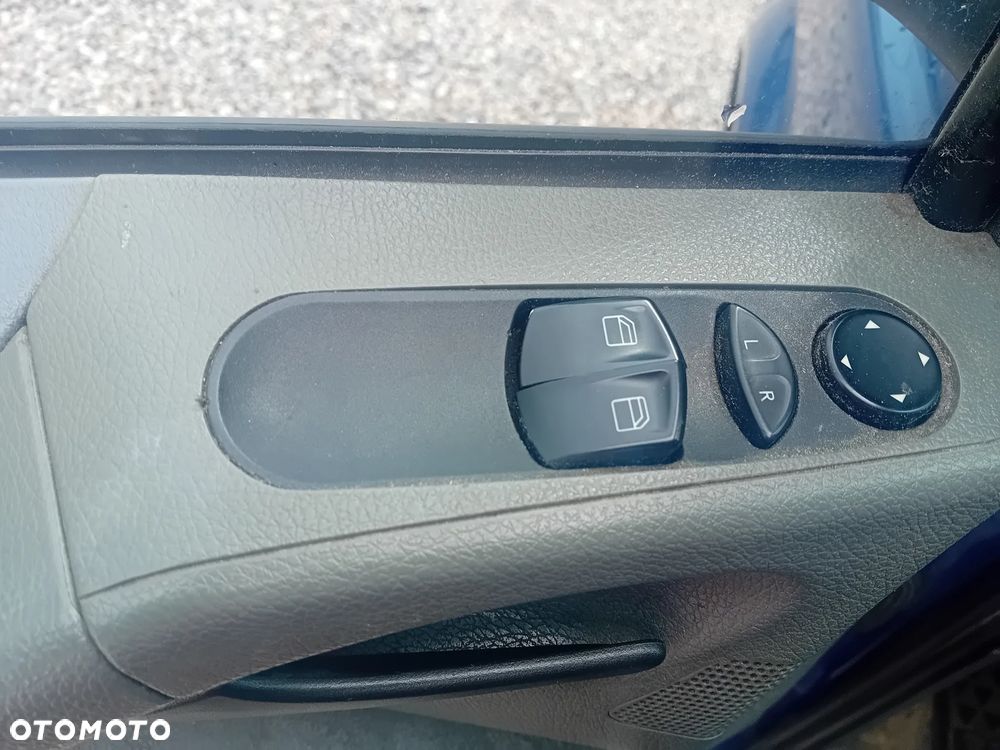 Mercedes-Benz Vito - 19