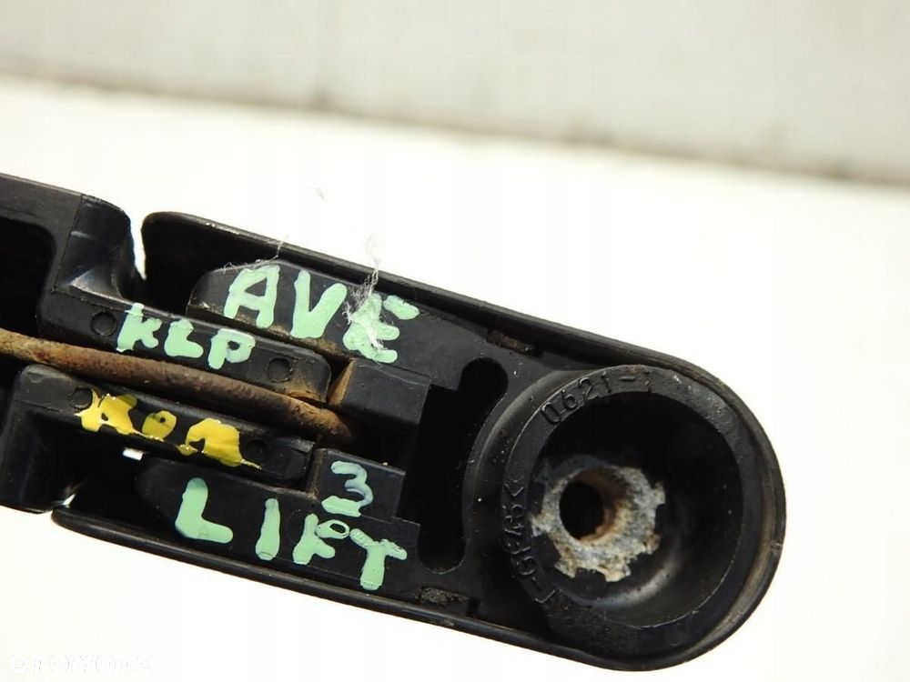 RAMIE WYCIERACZKI KLAPY TOYOTA AVENSIS III T27 KOMBI - 2