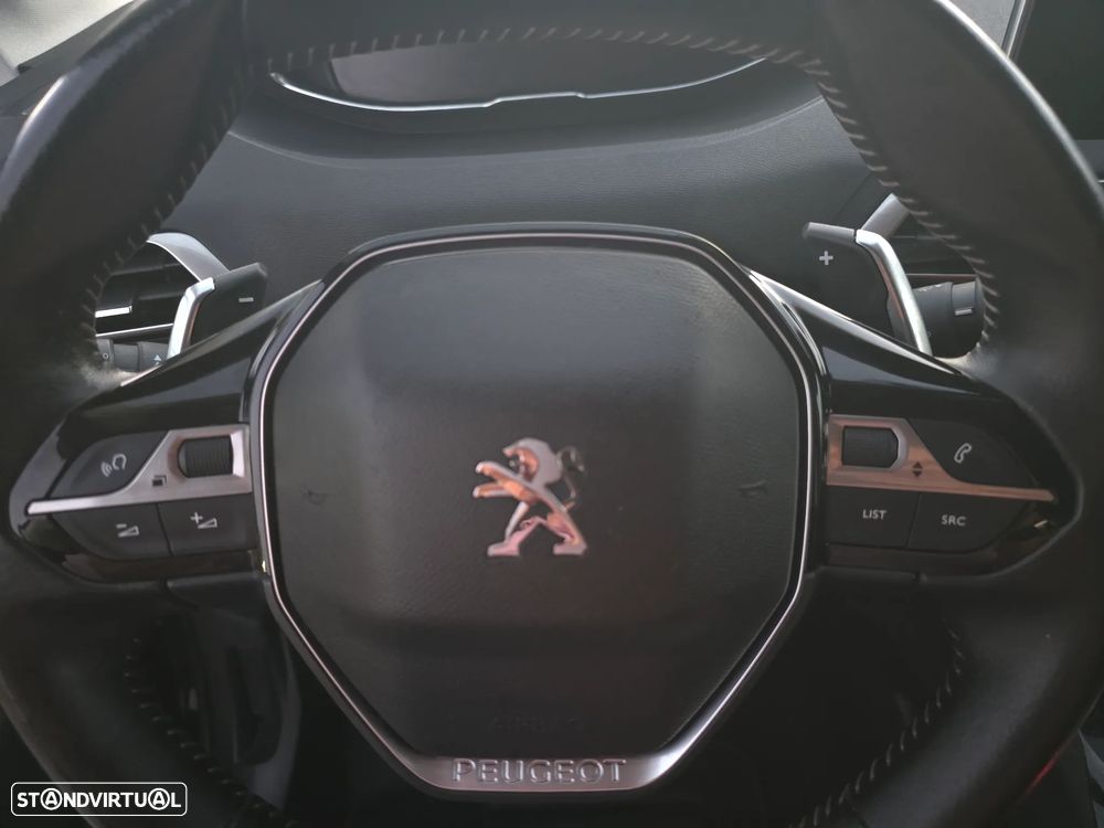Peugeot 3008 PureTech 130 Stop & Start GPF EAT8 Allure - 24