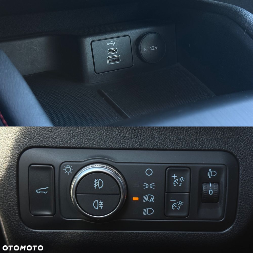 Ford Kuga 2.5 FHEV FWD ST-Line - 23