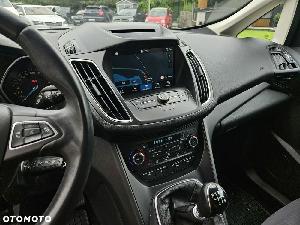 Ford Grand C-MAX - 11