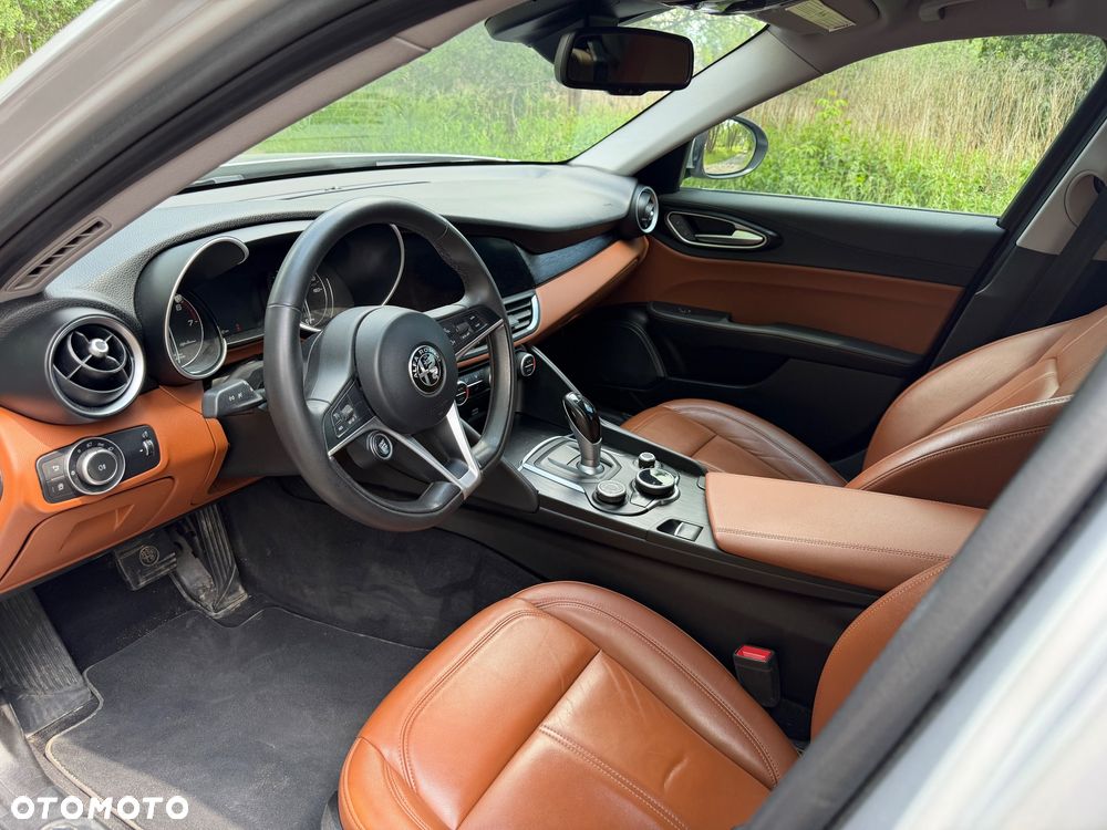 Alfa Romeo Giulia 2.0 Turbo Veloce Q4 - 8