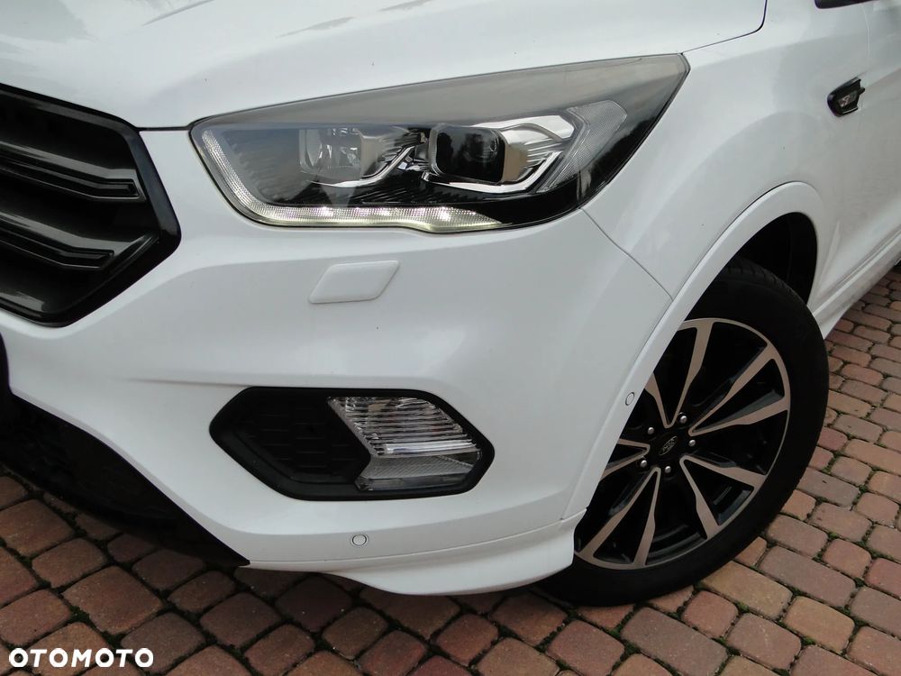 Ford Kuga 1.5 EcoBoost FWD ST-Line X - 18