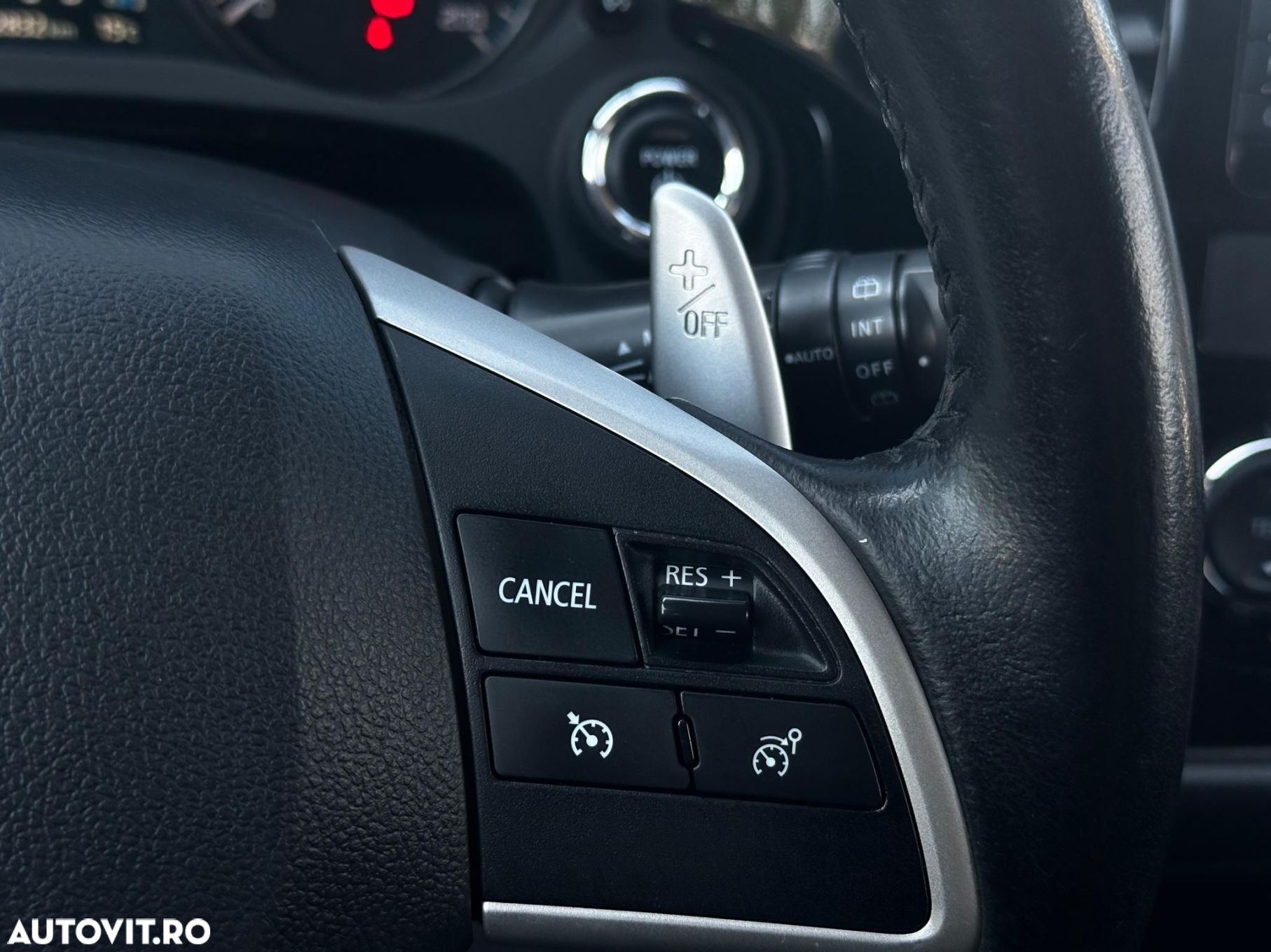Mitsubishi Outlander - 15