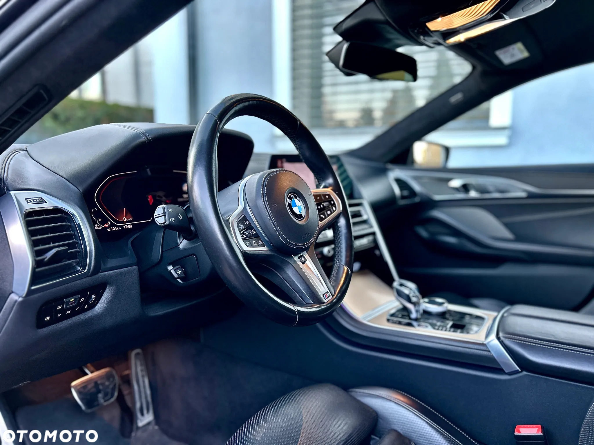 BMW Seria 8 840d xDrive mHEV - 11