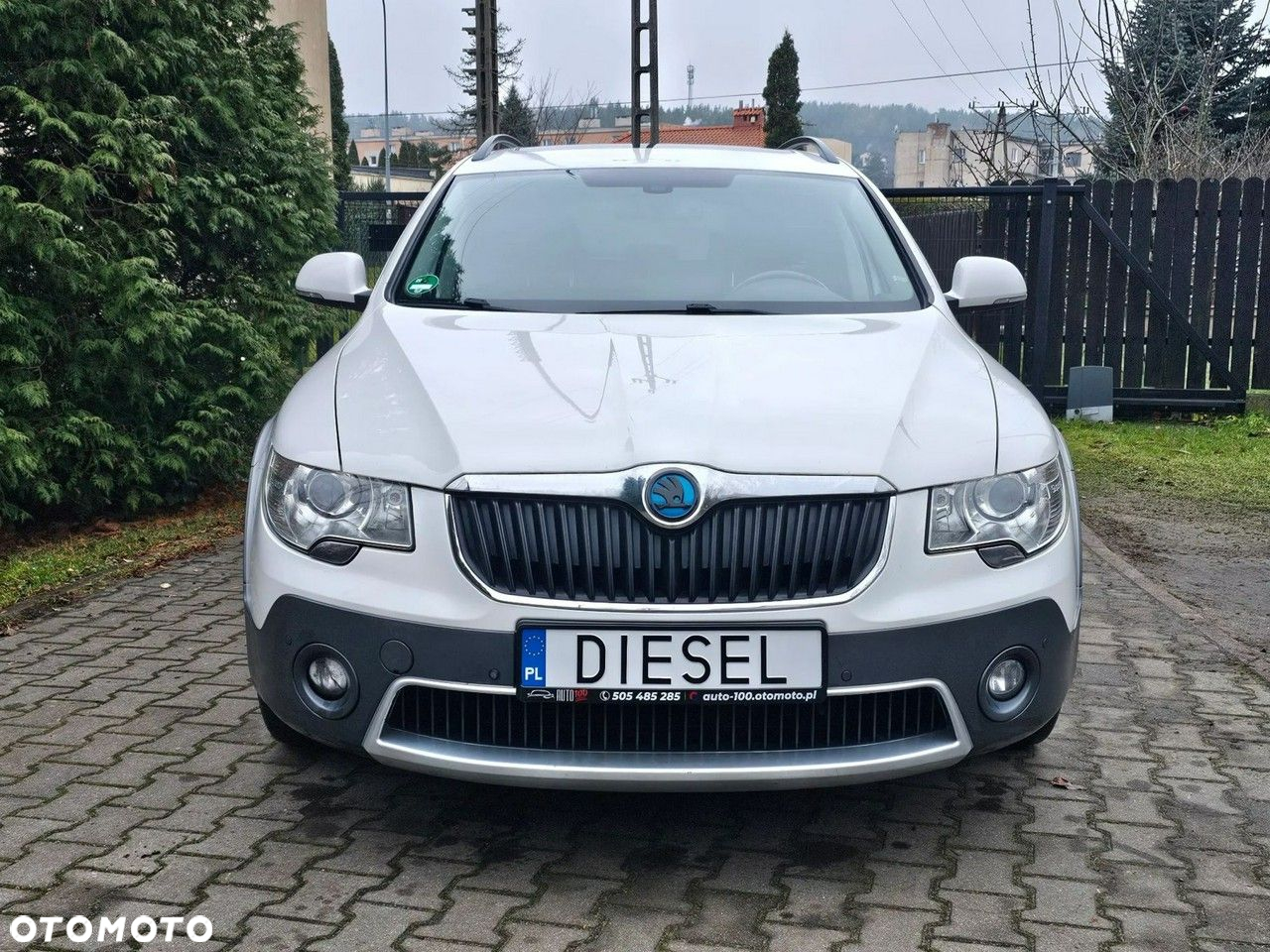 Skoda Superb 2.0 TDI Platinum Outdoor DSG - 2