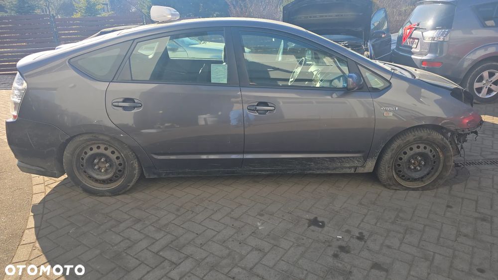 Toyota Prius 1.5 VVT-i Sol - 5