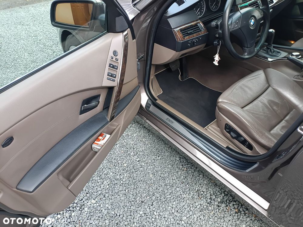 BMW Seria 5 - 31