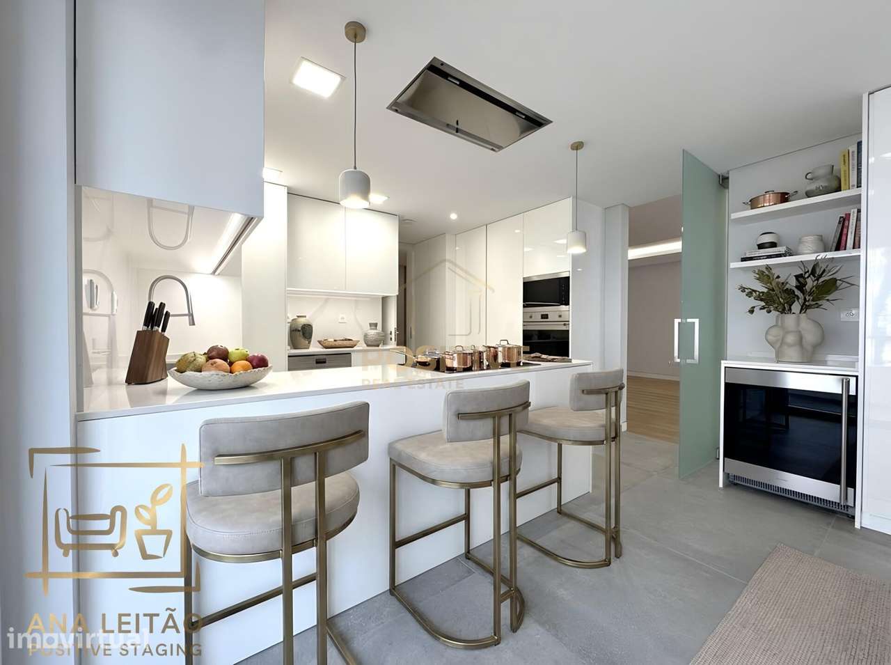 Apartamento T3 novo com estacionamento no centro de Carcavelos - Grande imagem: 5/59