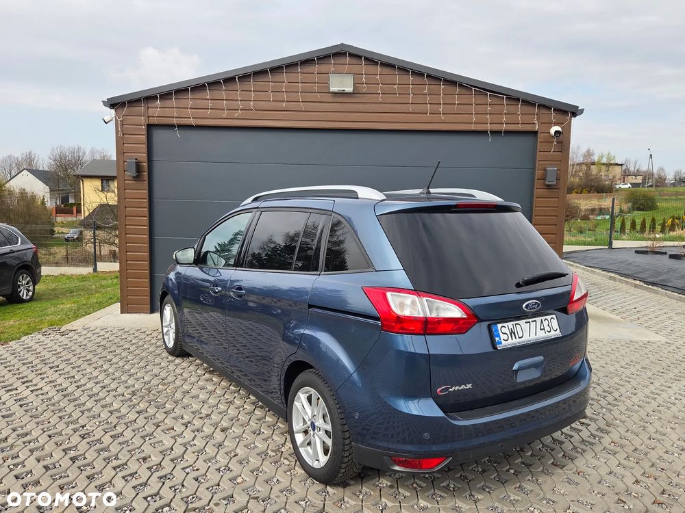 Ford Grand C-MAX - 3