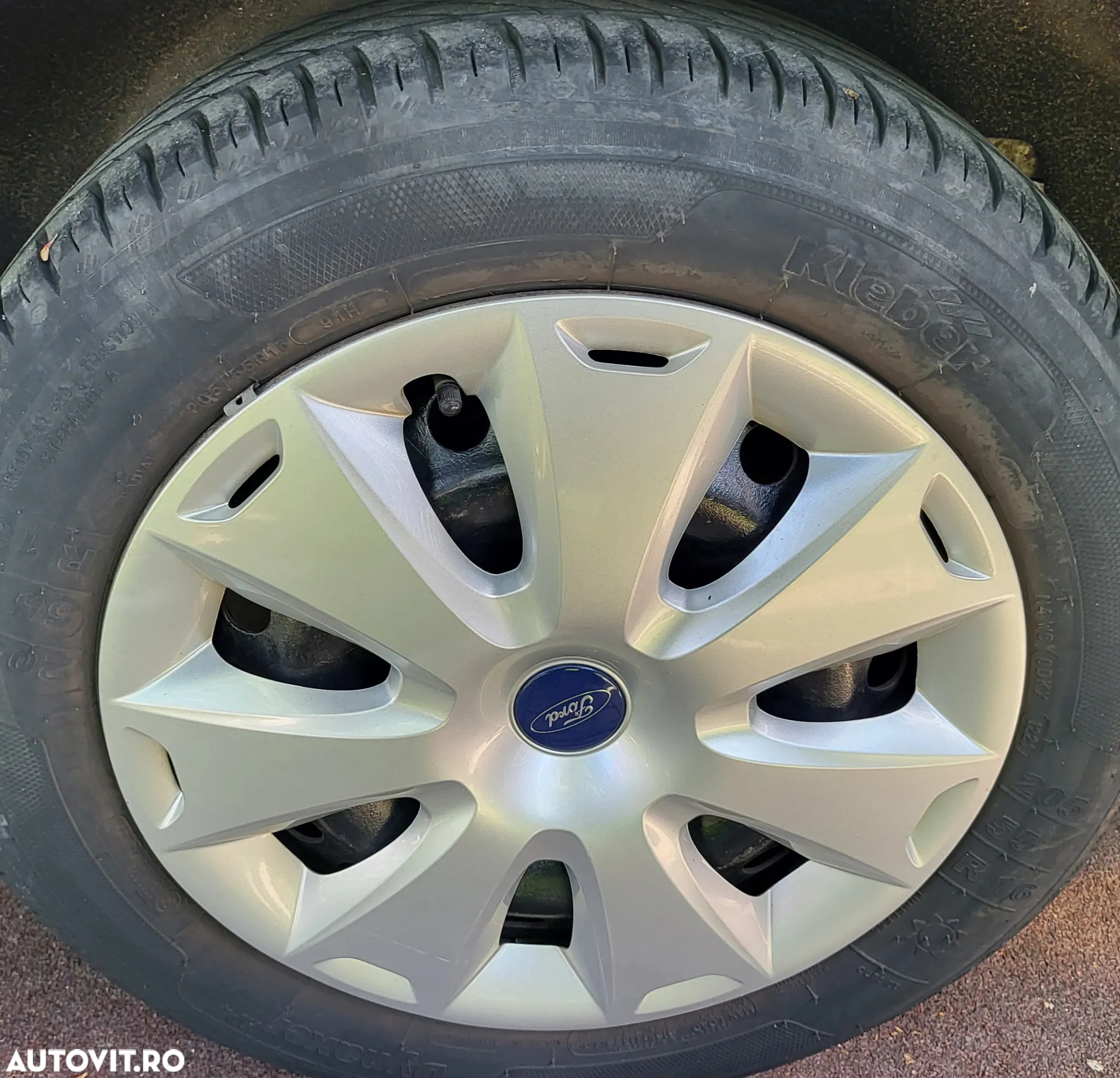 Ford Focus - 10