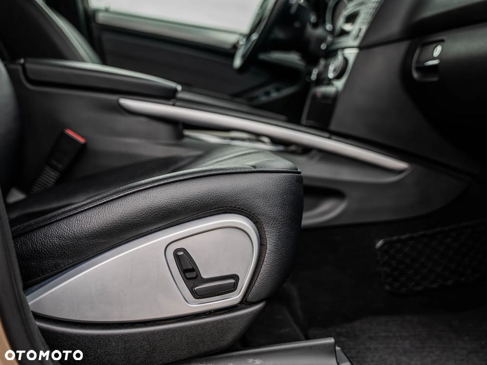 Mercedes-Benz ML - 32