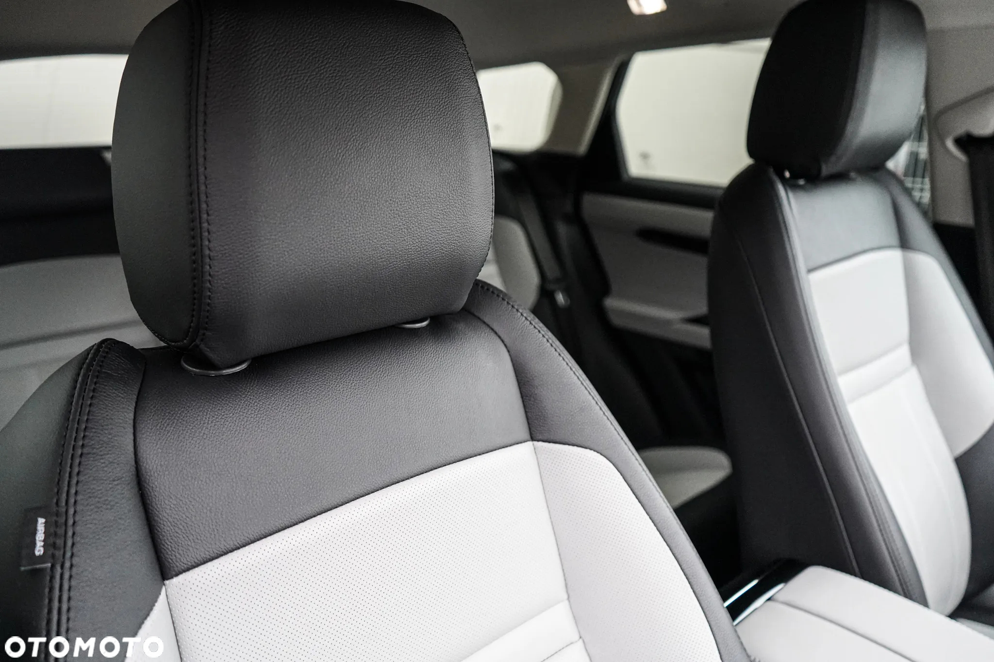 Land Rover Range Rover Evoque - 17
